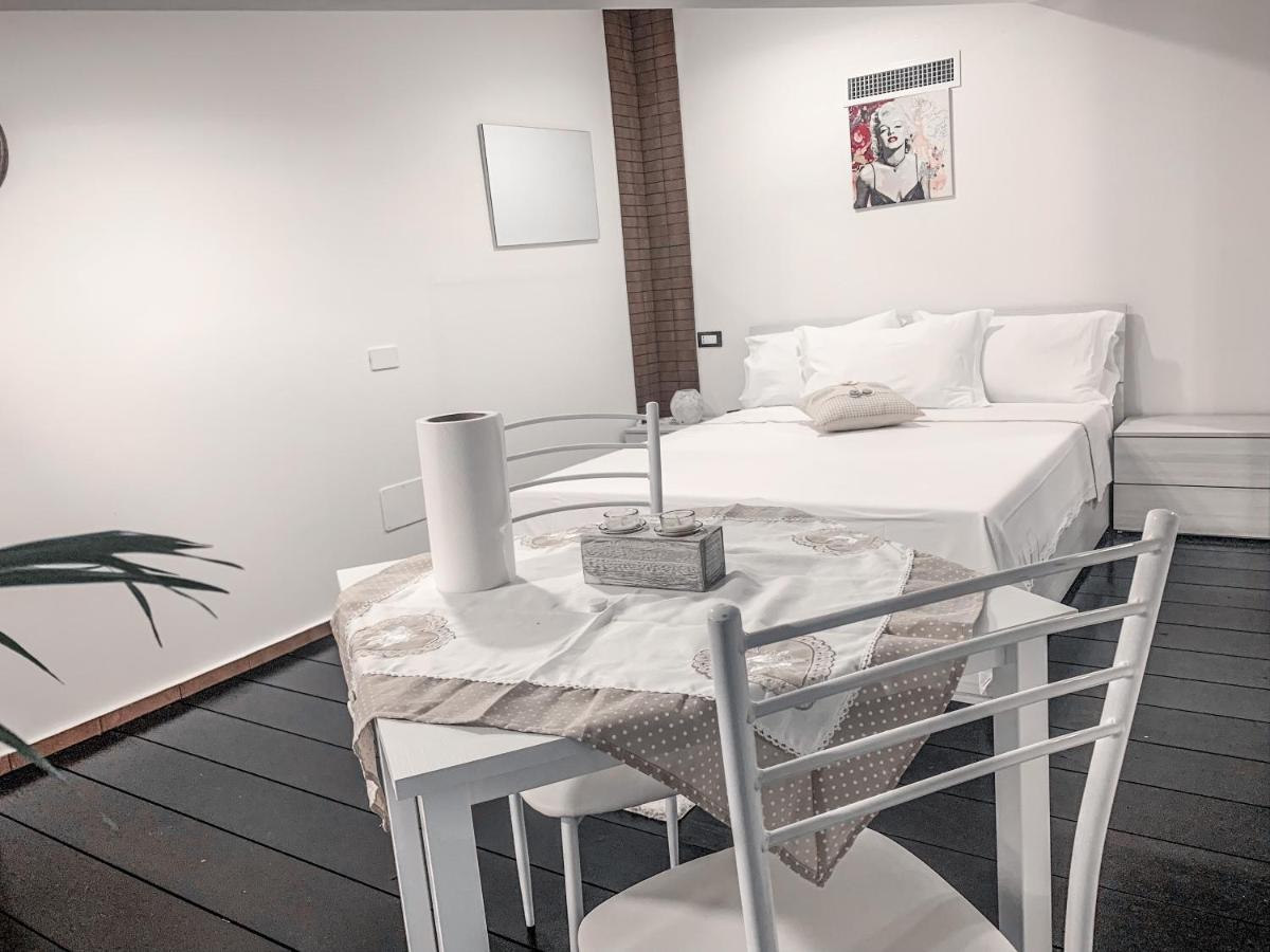 B&B Ma'Delina Settimo Milanese Buitenkant foto